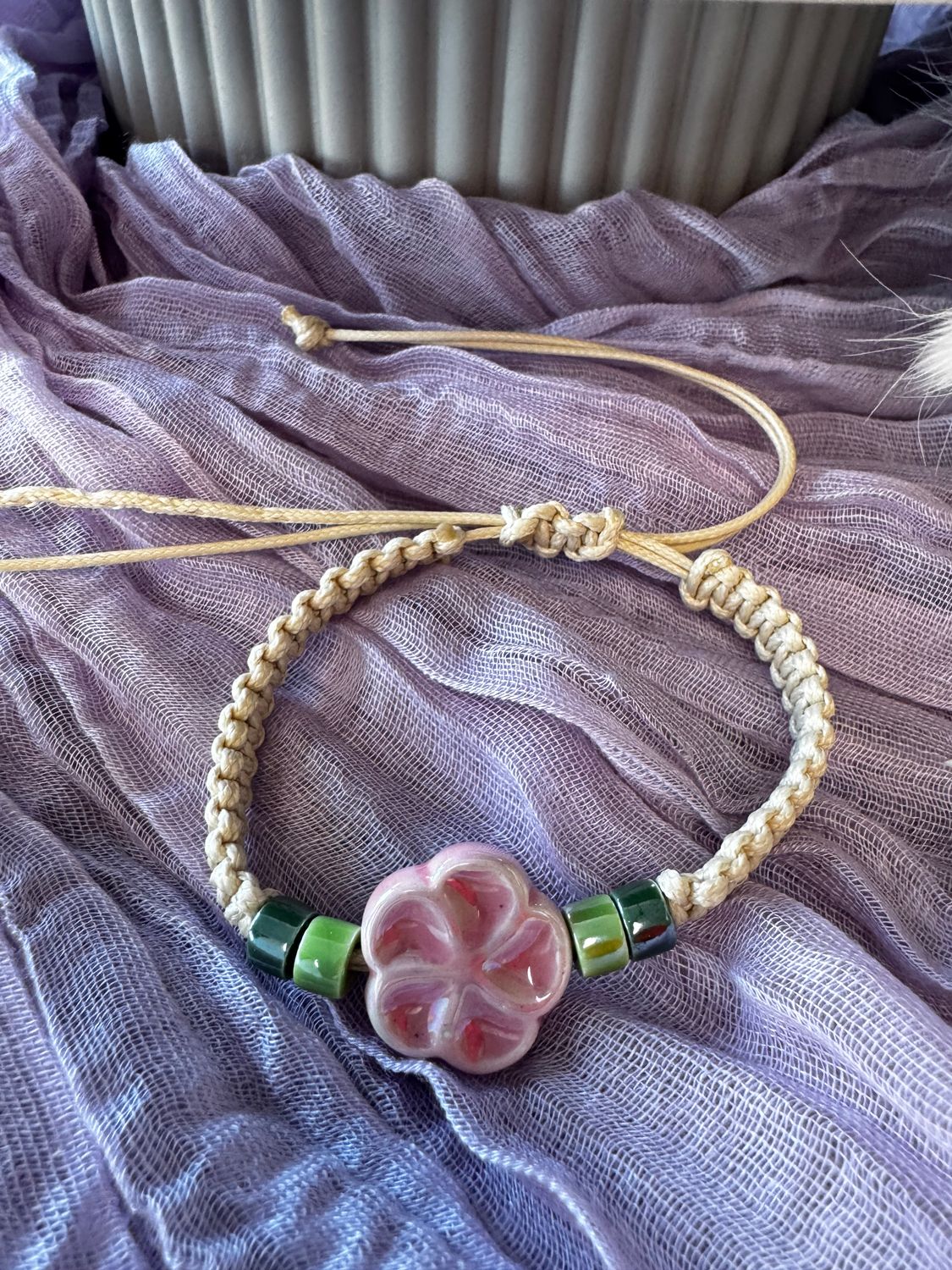 Armband | Macrame Bloem | Beige &amp; Roze