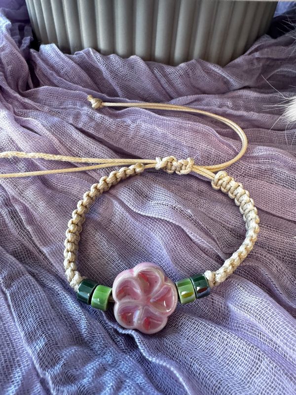 Armband | Macrame Bloem | Beige &amp; Roze