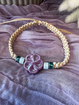Gevlochten of koord armbanden