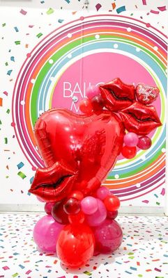 Kiss me Balloon Bouquet