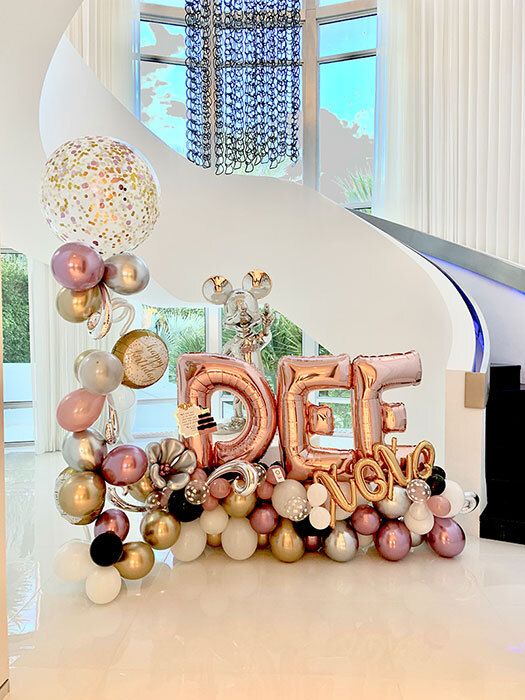 Hilfiger's favorite Balloon Bouquet