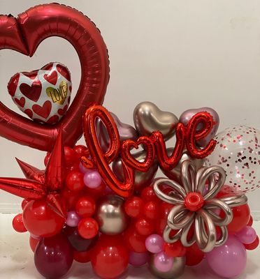 Amore! Balloon Bouquet