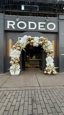 Metallic Gold and Pearl White Arch