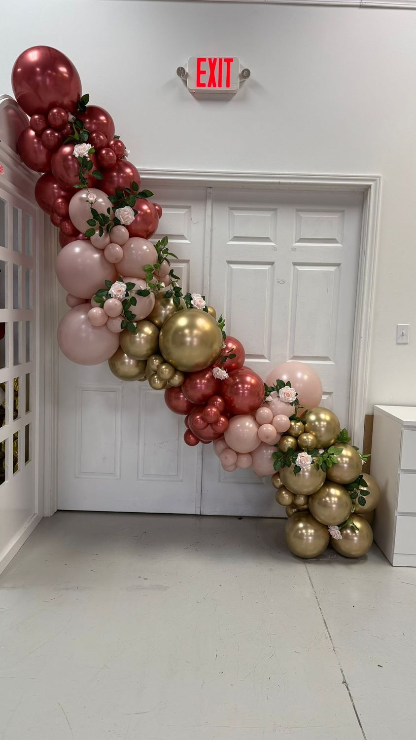 Romantic Rose & Gold Balloon Arch Garland