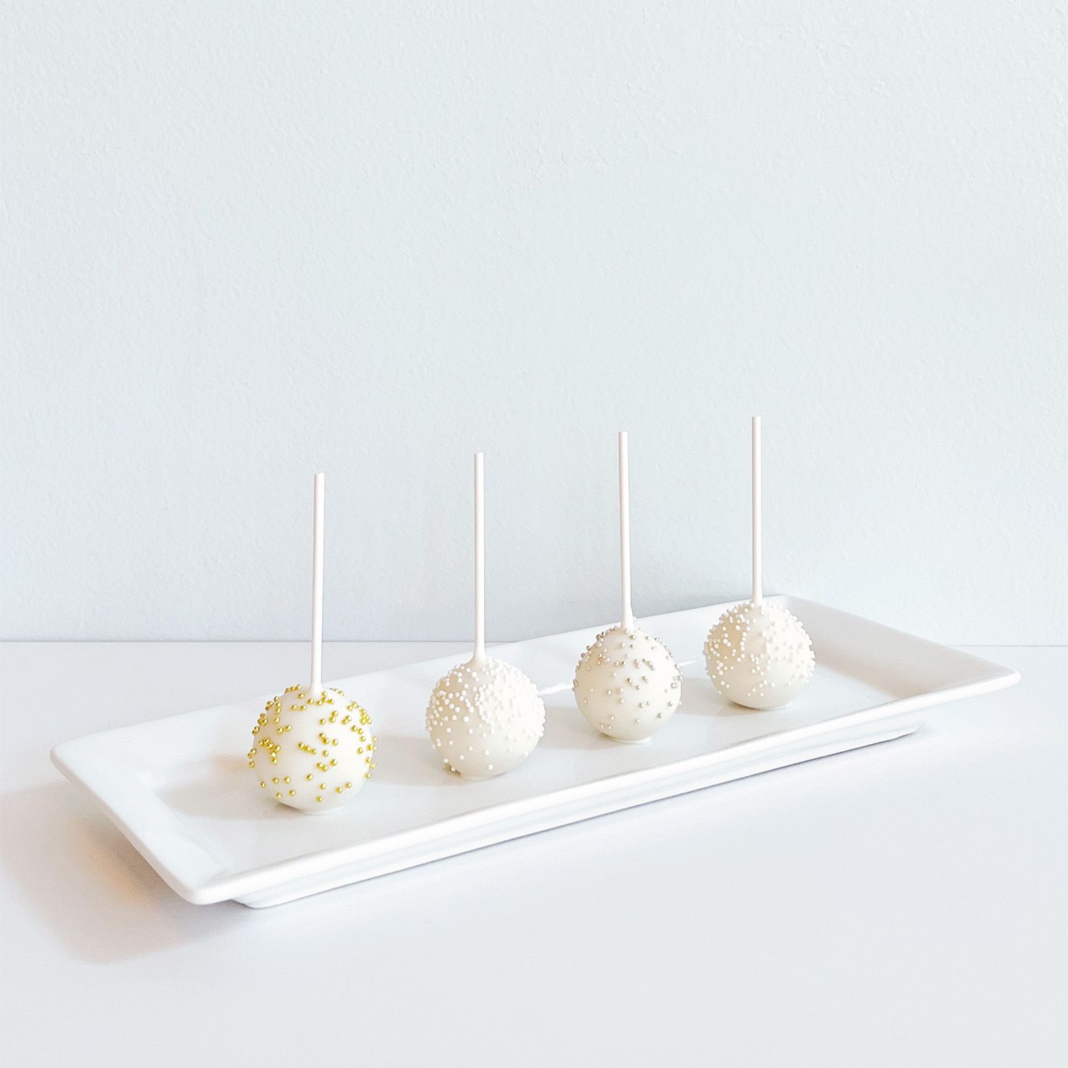 Pearls (cake pops)