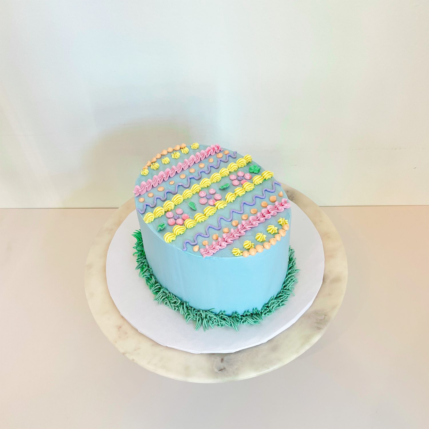 Good Egg Easter Cake