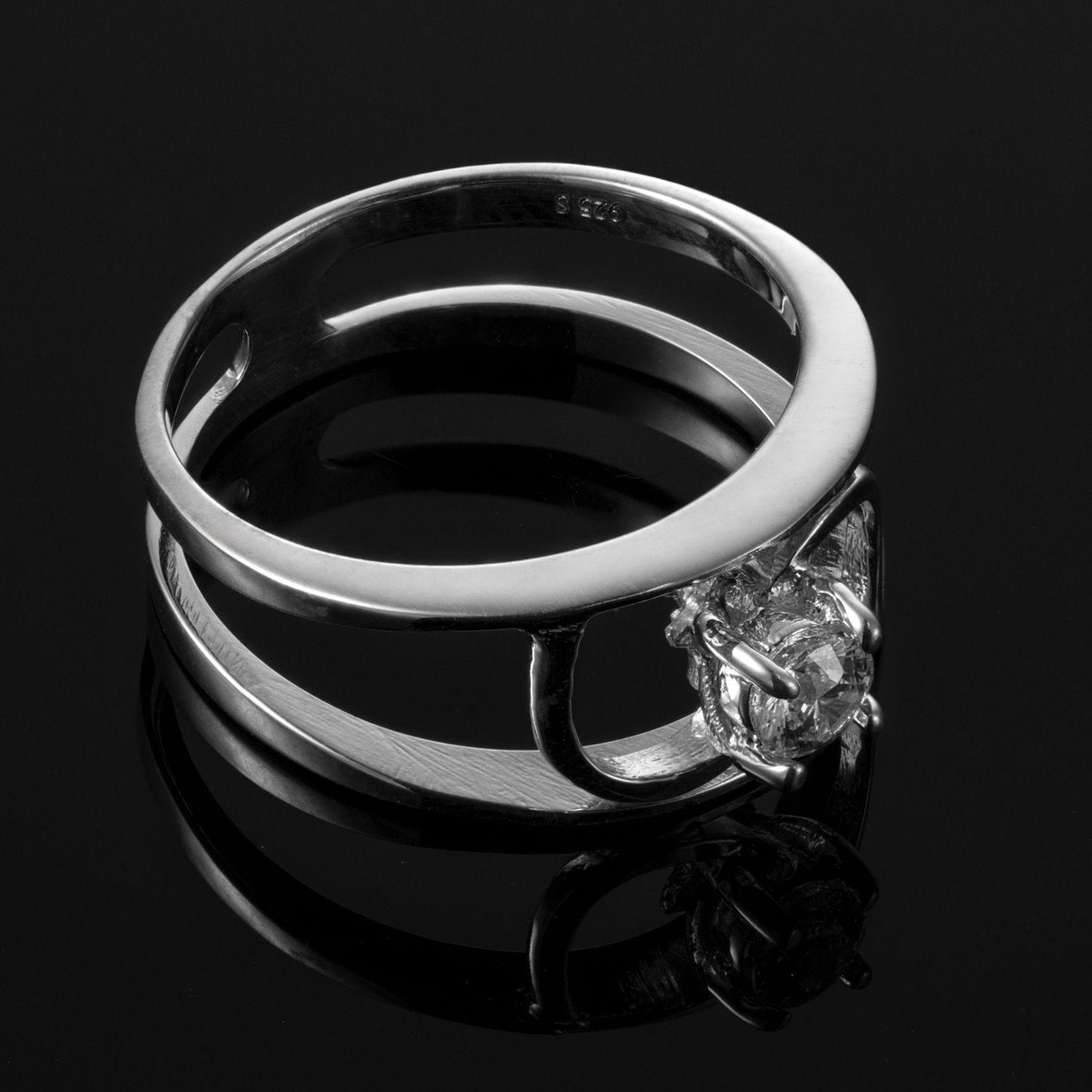 Anillo Mezzaluna Infinita