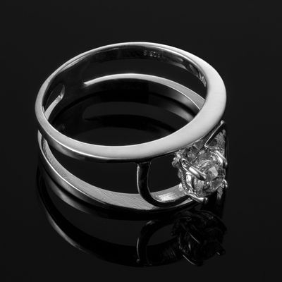 Anillo Mezzaluna Infinita