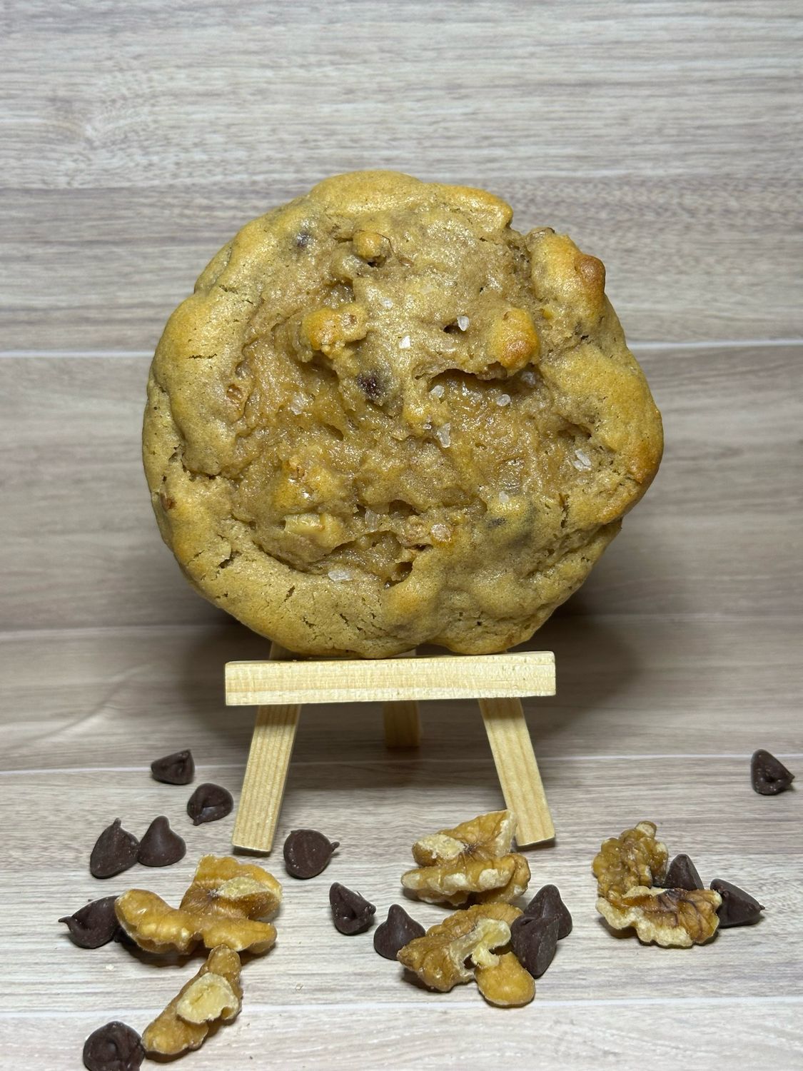 Chocolate Chip Walnut Cookies