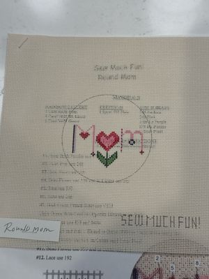 Mom Round with sg (SMFMOM)