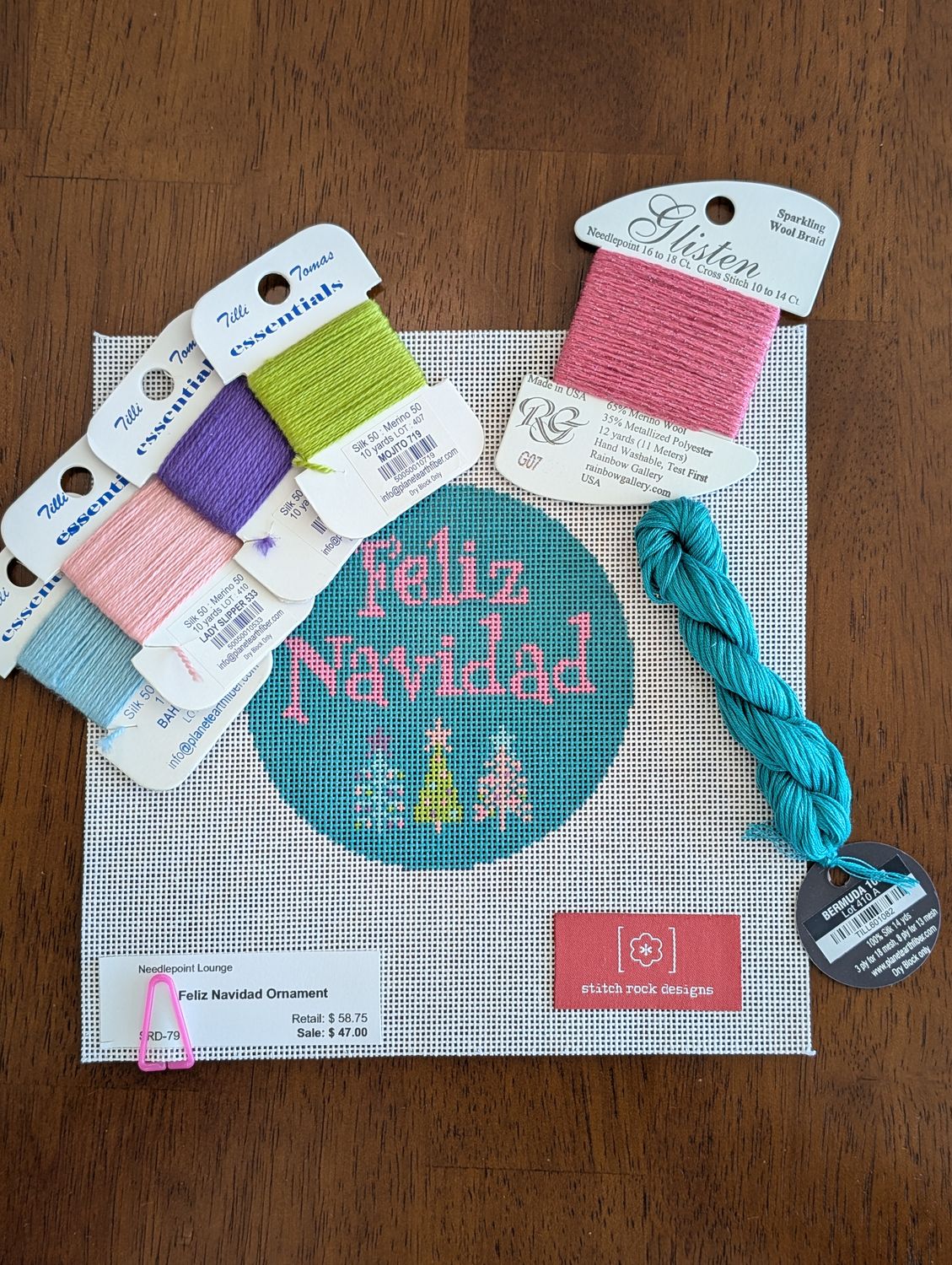 Feliz Navidad Ornament Kit