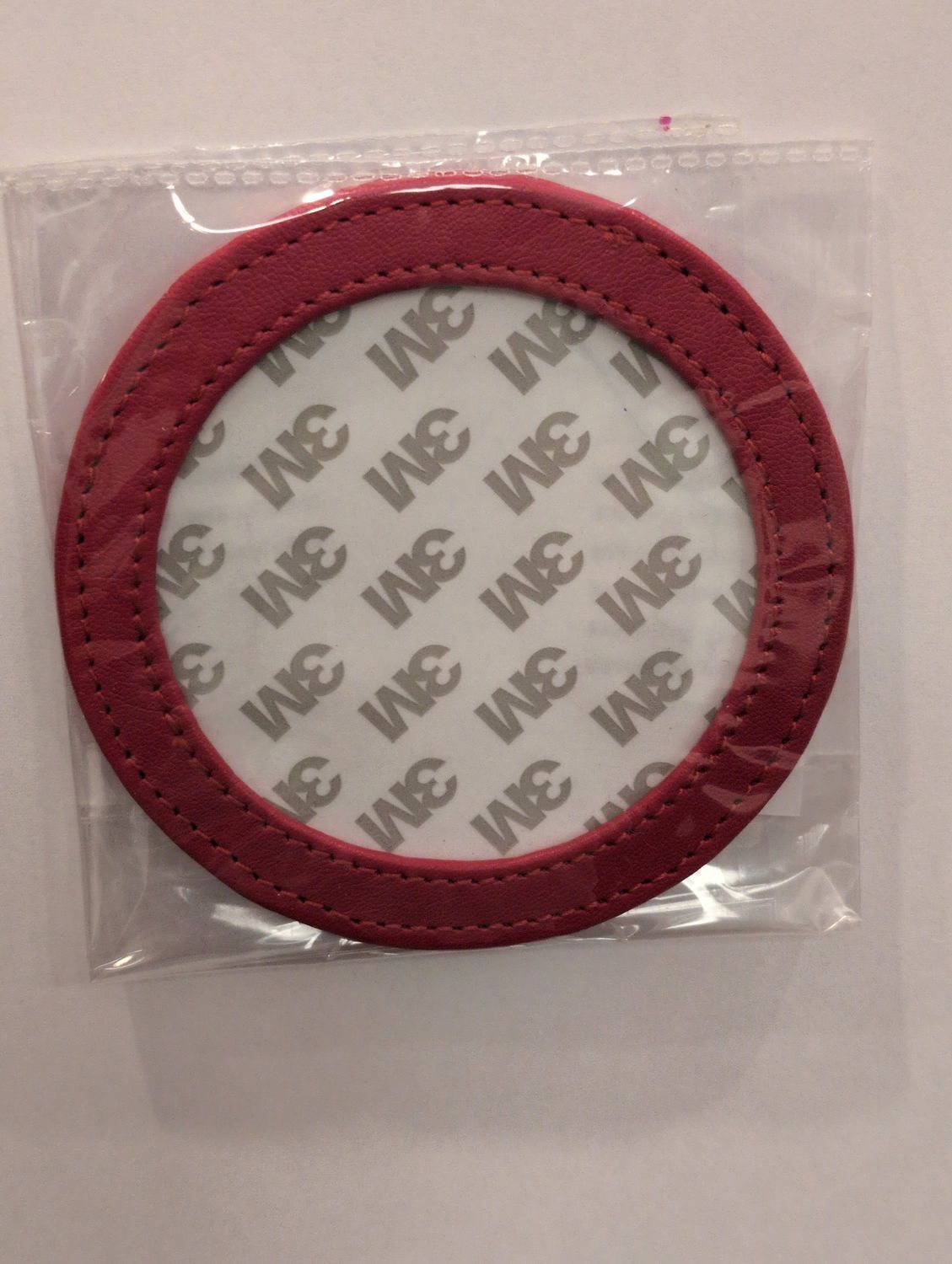 Magnet Red