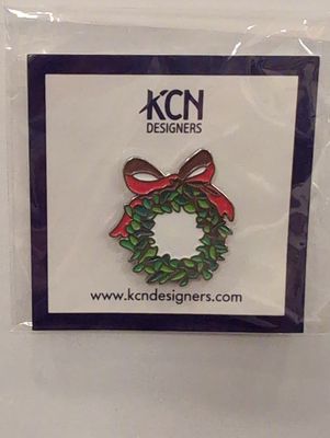 Wreath with Red Bow Needle Minder