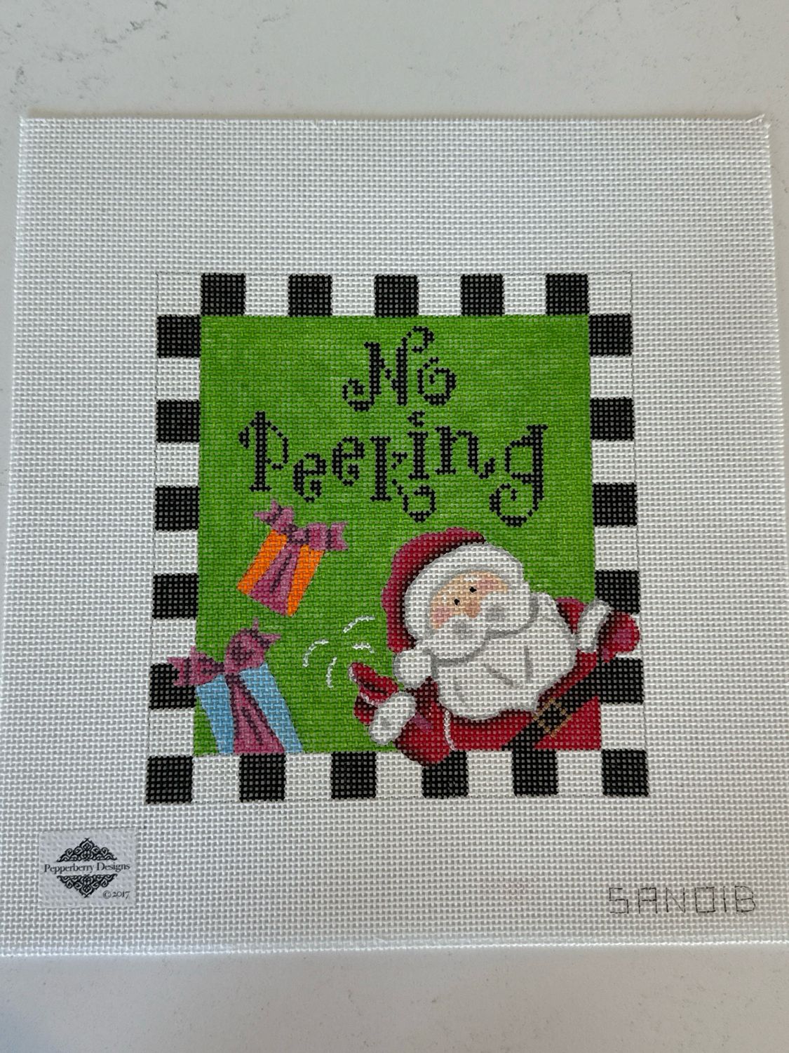 No Peeking Santa (13 mesh)