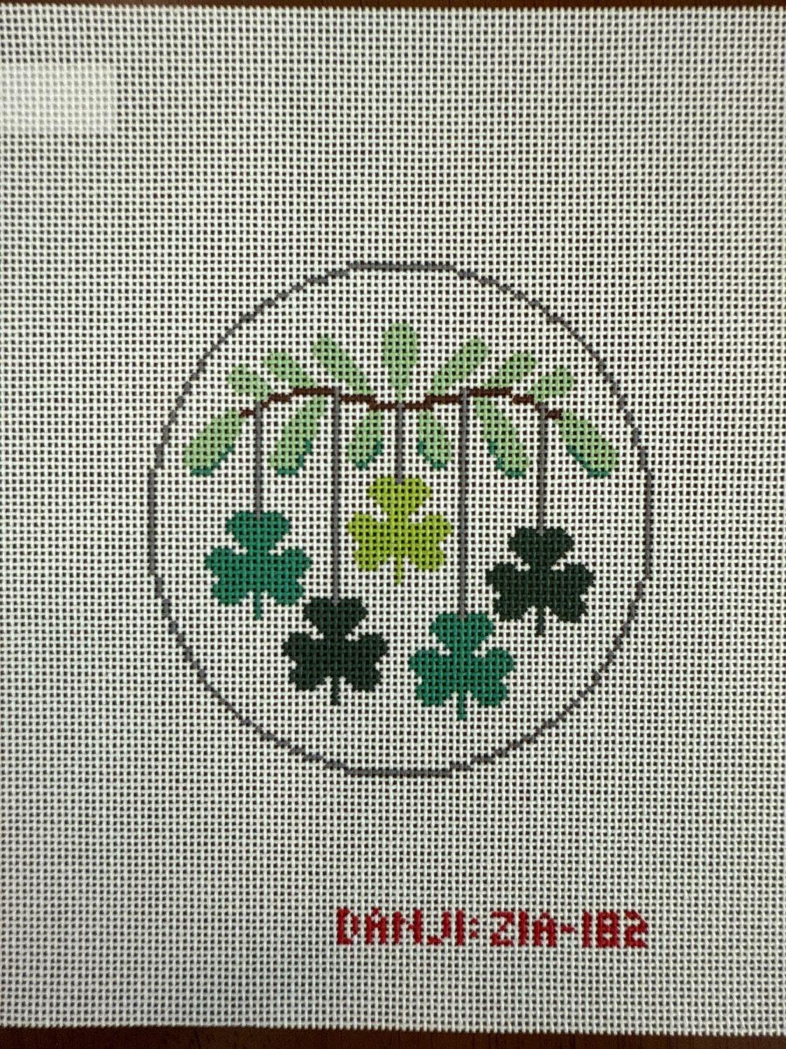 Garland - Shamrocks