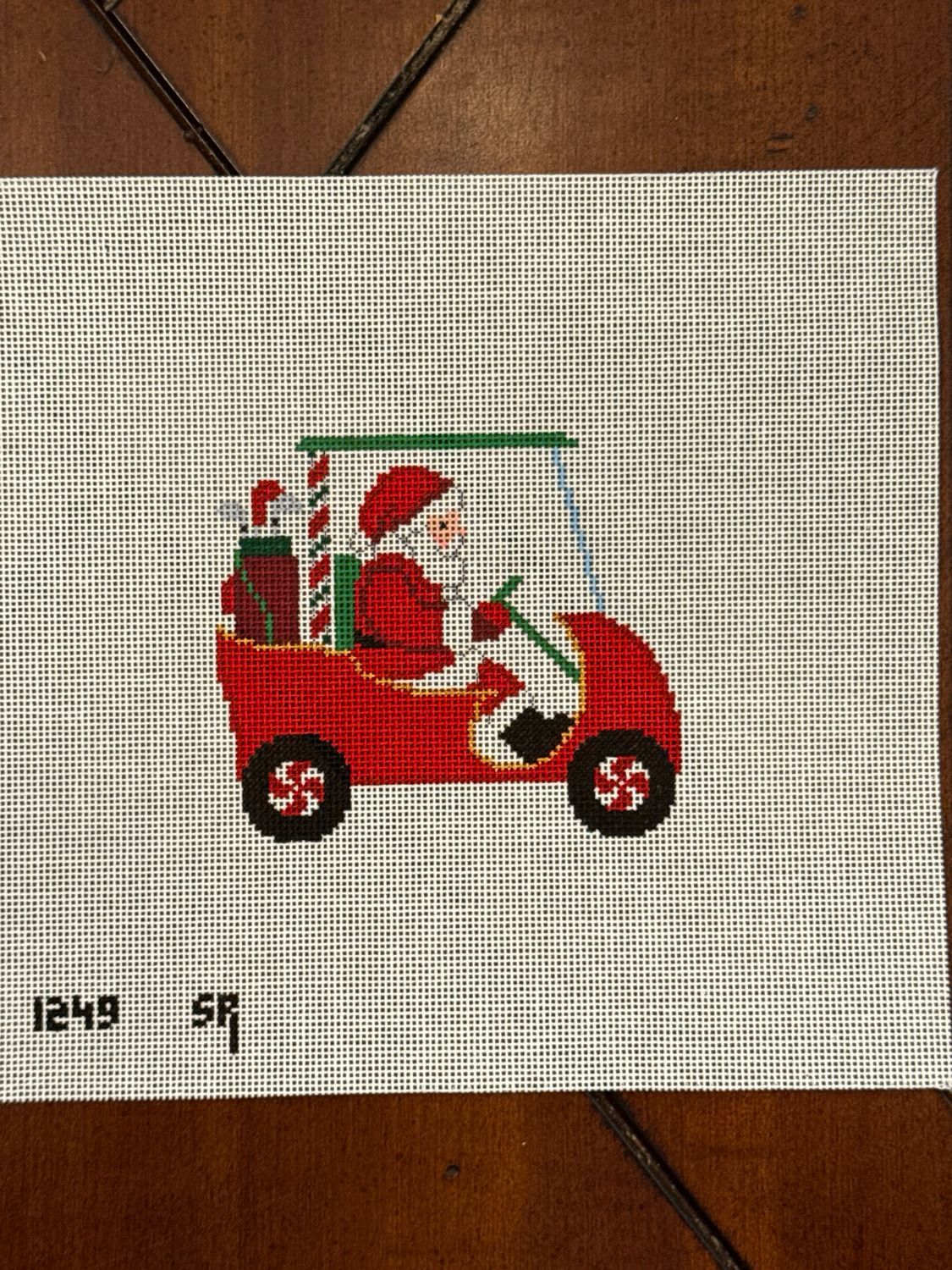 Golf Cart Santa - 18 mesh