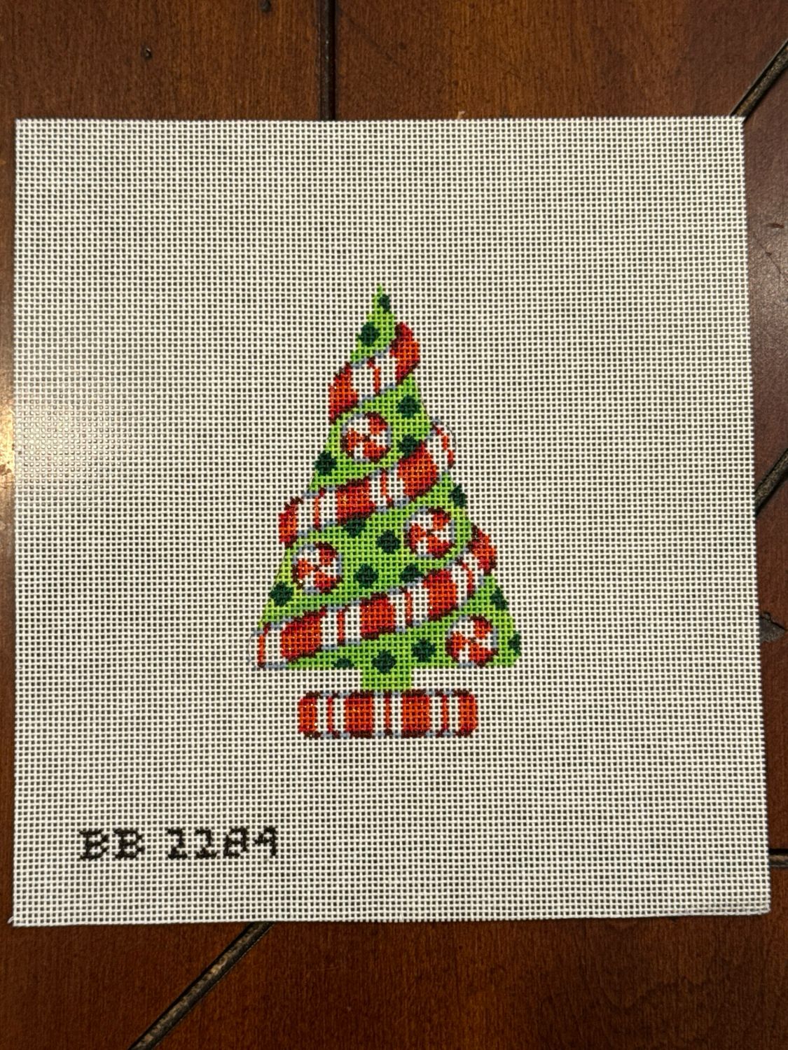 Green Tree with Peppermint Twist