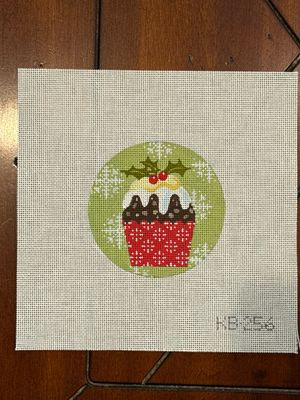 Christmas Cupcake Holly