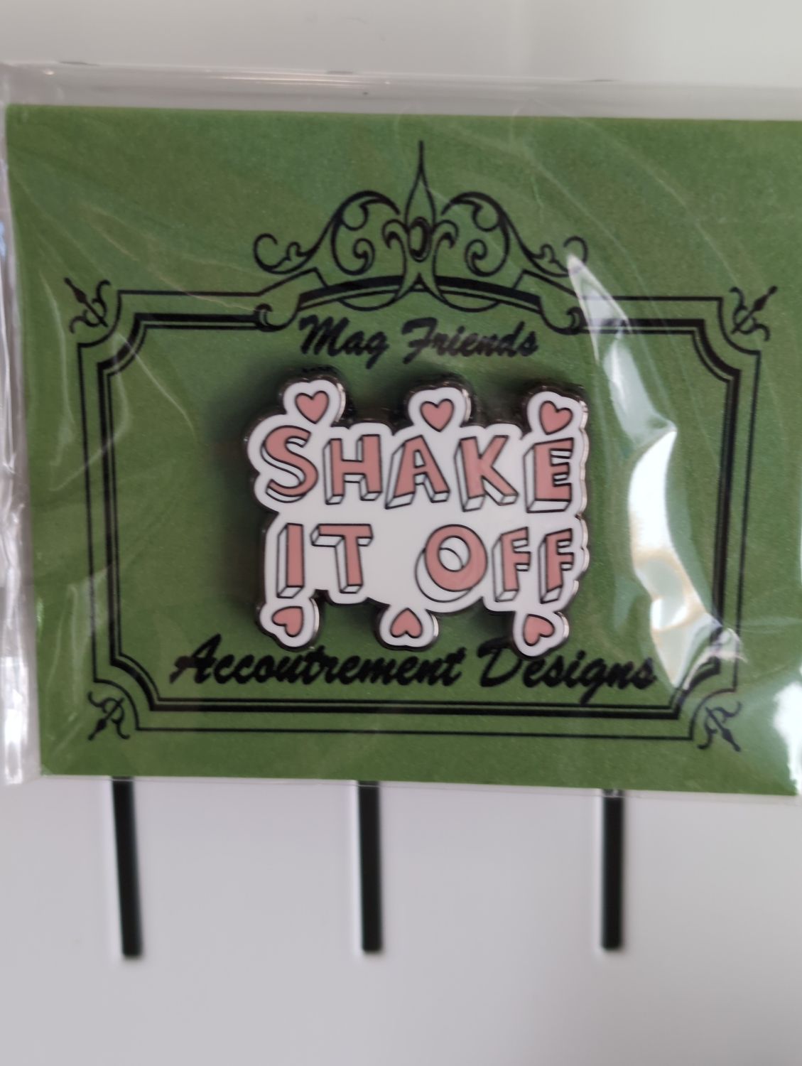 Shake It Off Needle Minder