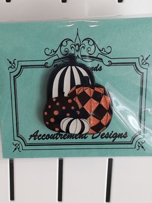 Four Funky Pumpkins Needle Minder
