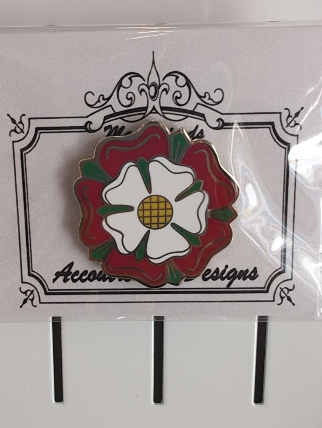Tudor Rose Needle Minder