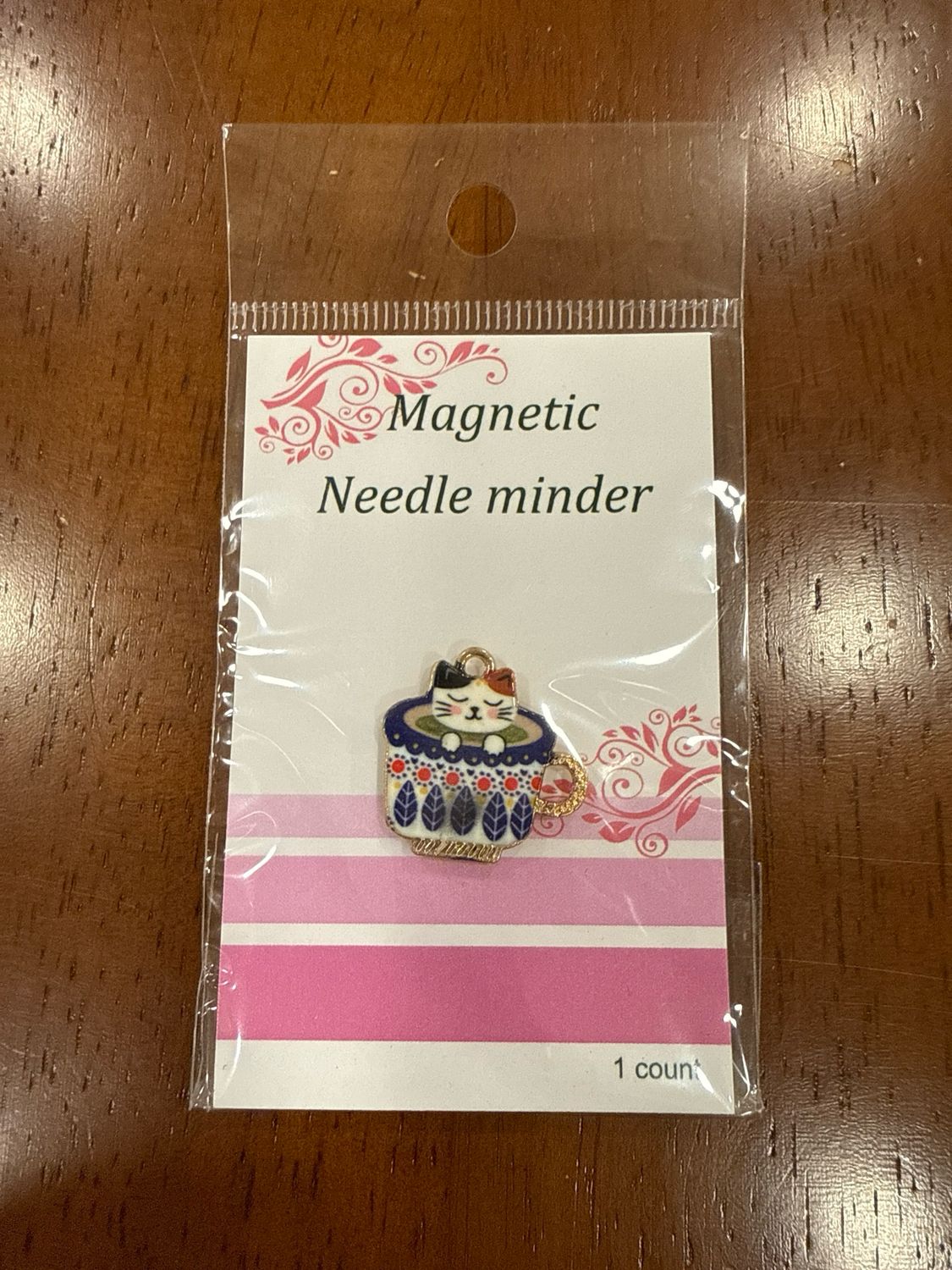 Cat in a Teacup Magnetic Needle Minder