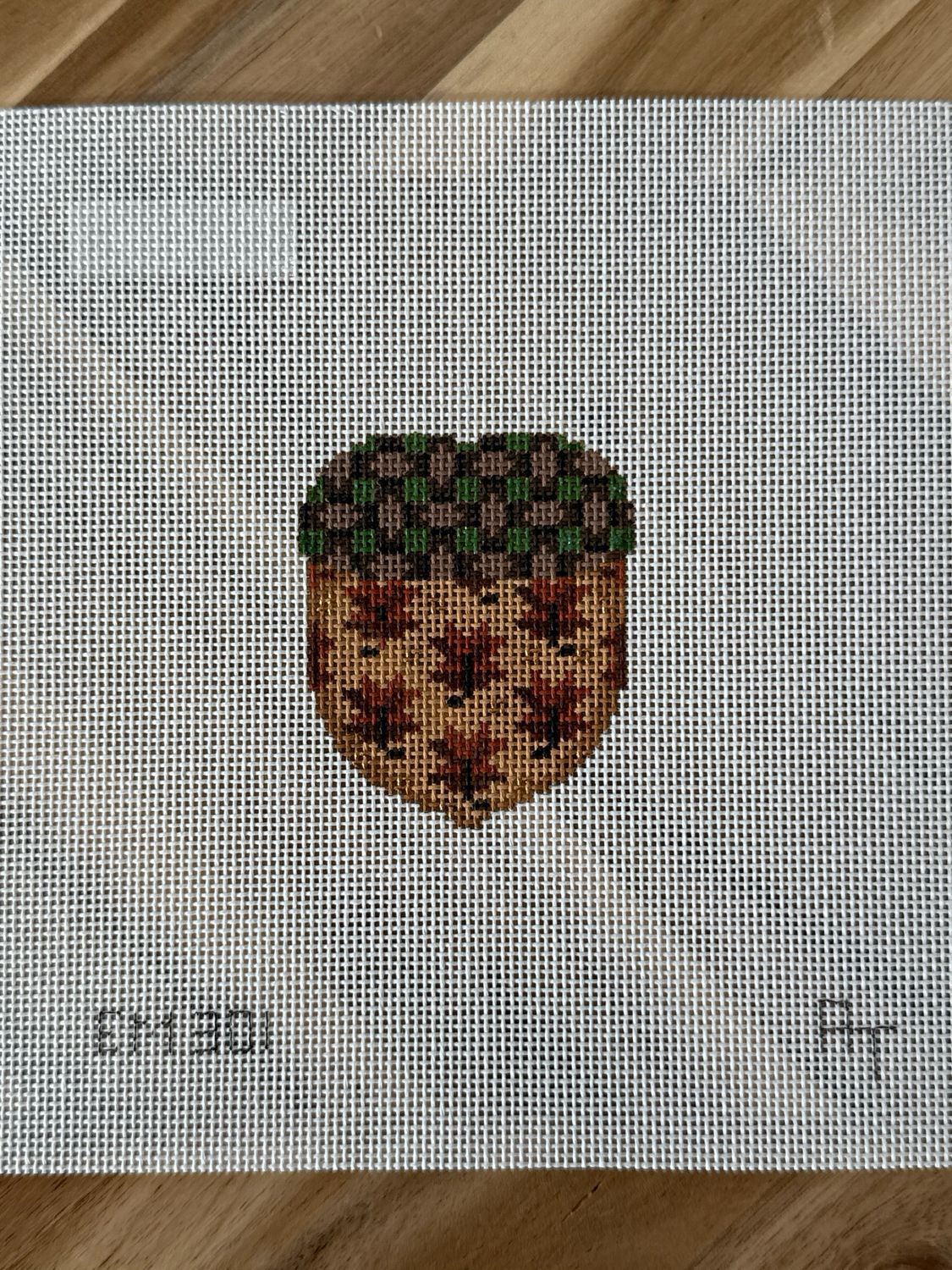 Oak Leaf/Woven Cap Mini Acorn