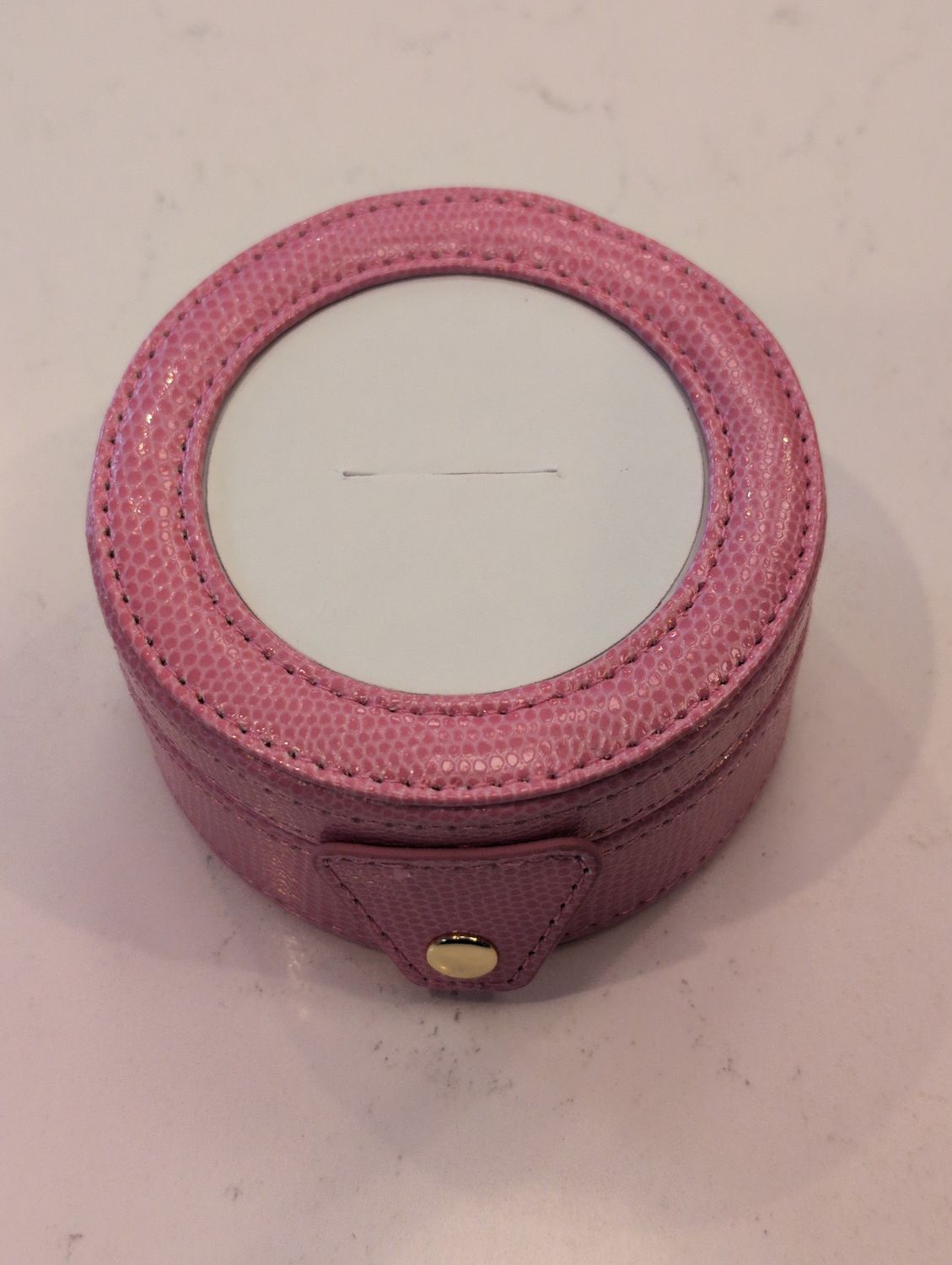 Lee&#39;s Leather Goods Round Gift Box Pink