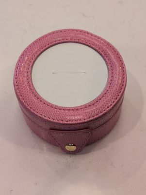 Lee&#39;s Leather Goods Round Gift Box Pink
