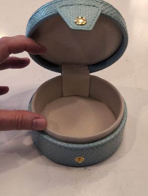 Lee's Leather Goods Round Gift Box Blue