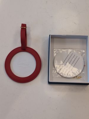 Lee&#39;s Leather Goods ID Tag Smooth Red