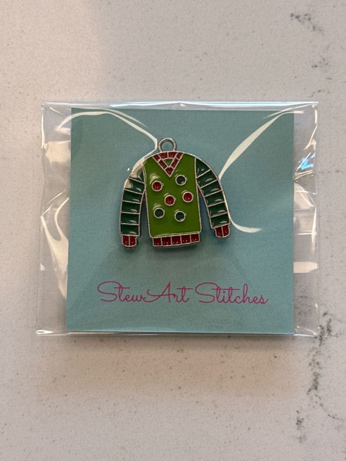 Sweater - Green Needle Minder from StewArt Stitches