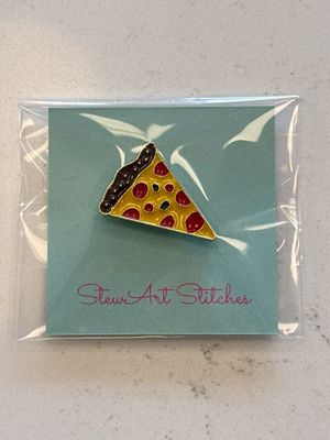 Pizza Needle Minder from StewArt Stitches