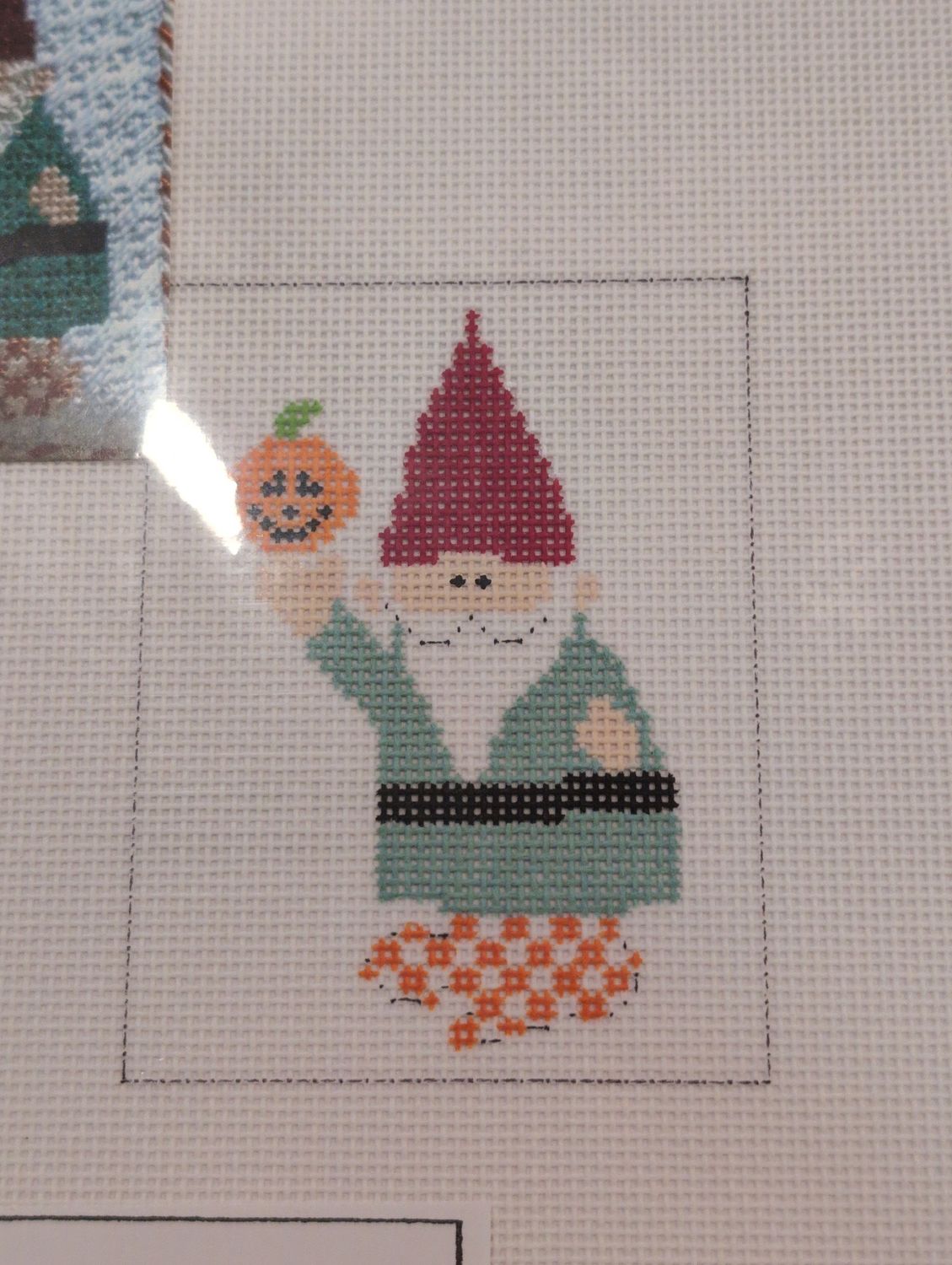 Halloween Gnome (C858) w SG
