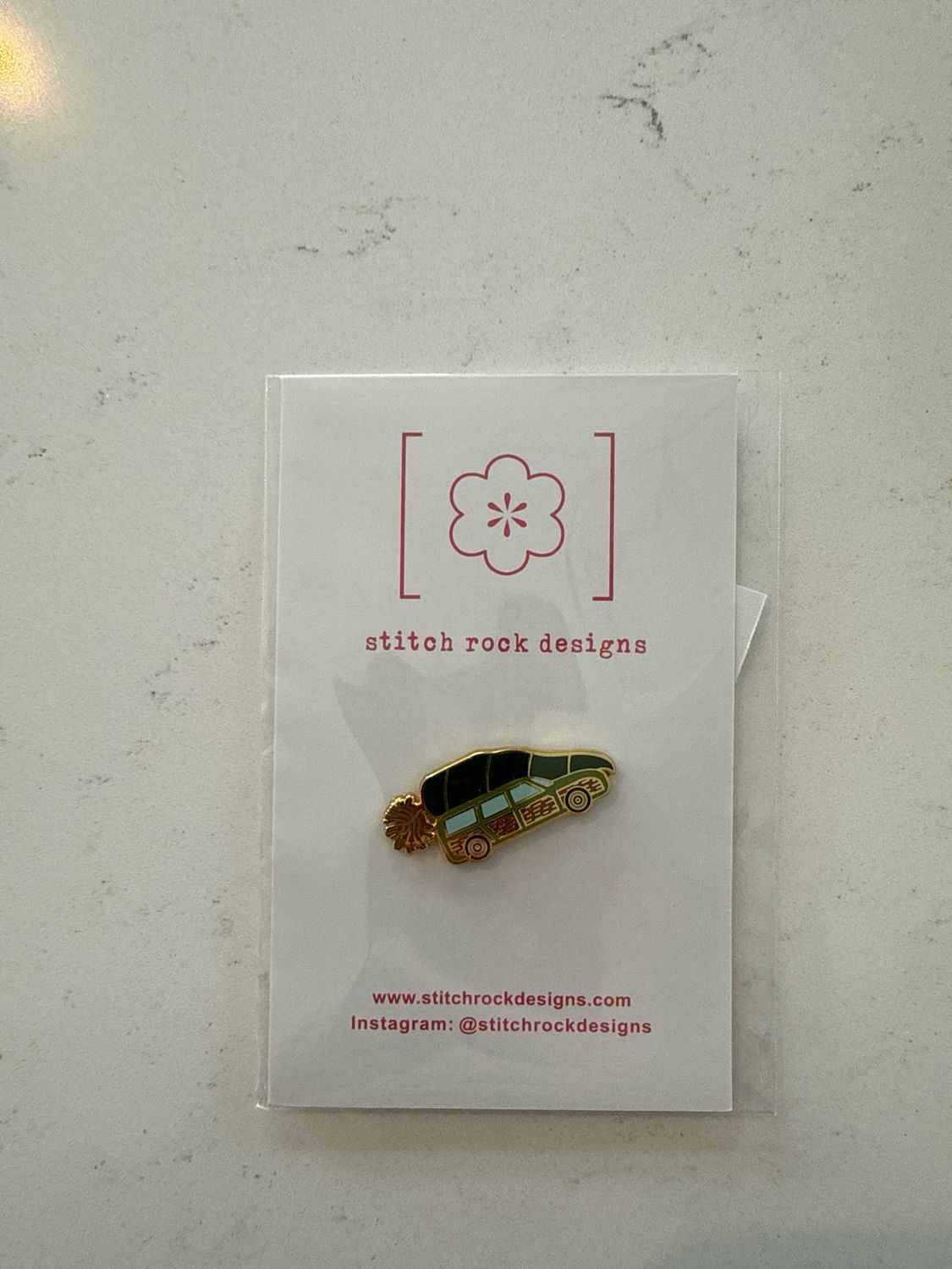 Griswold Woody Wagon Needle Minder