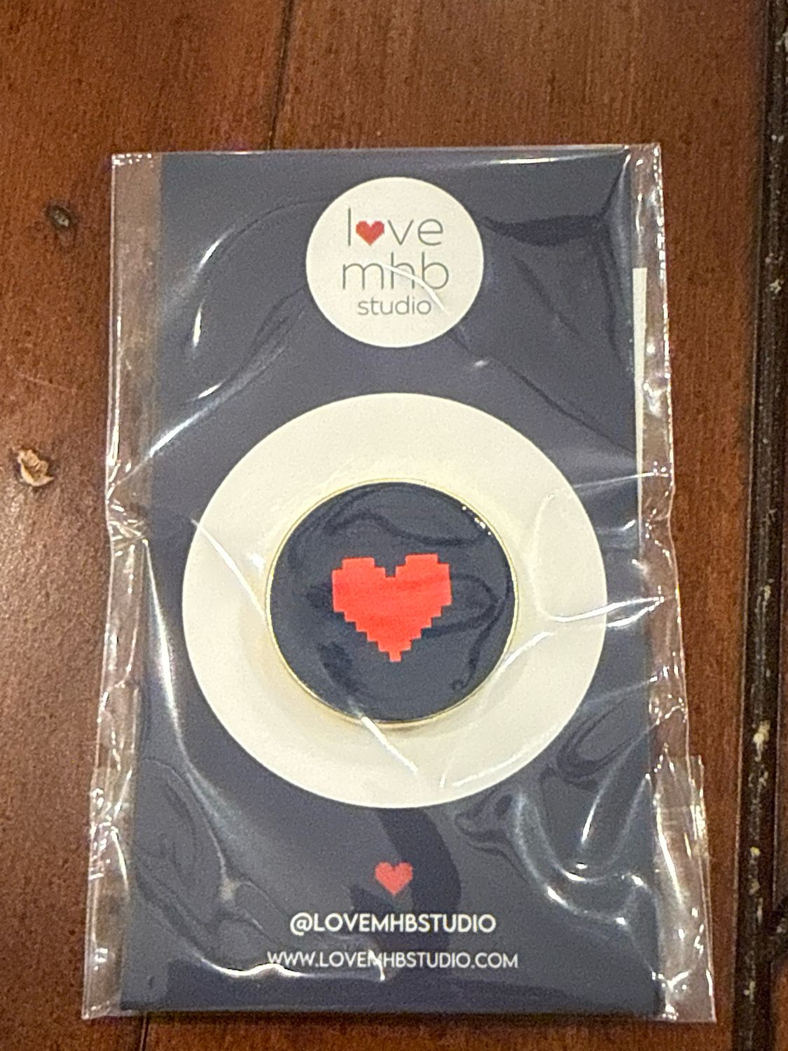 love mhb studio Heart Needle Minder