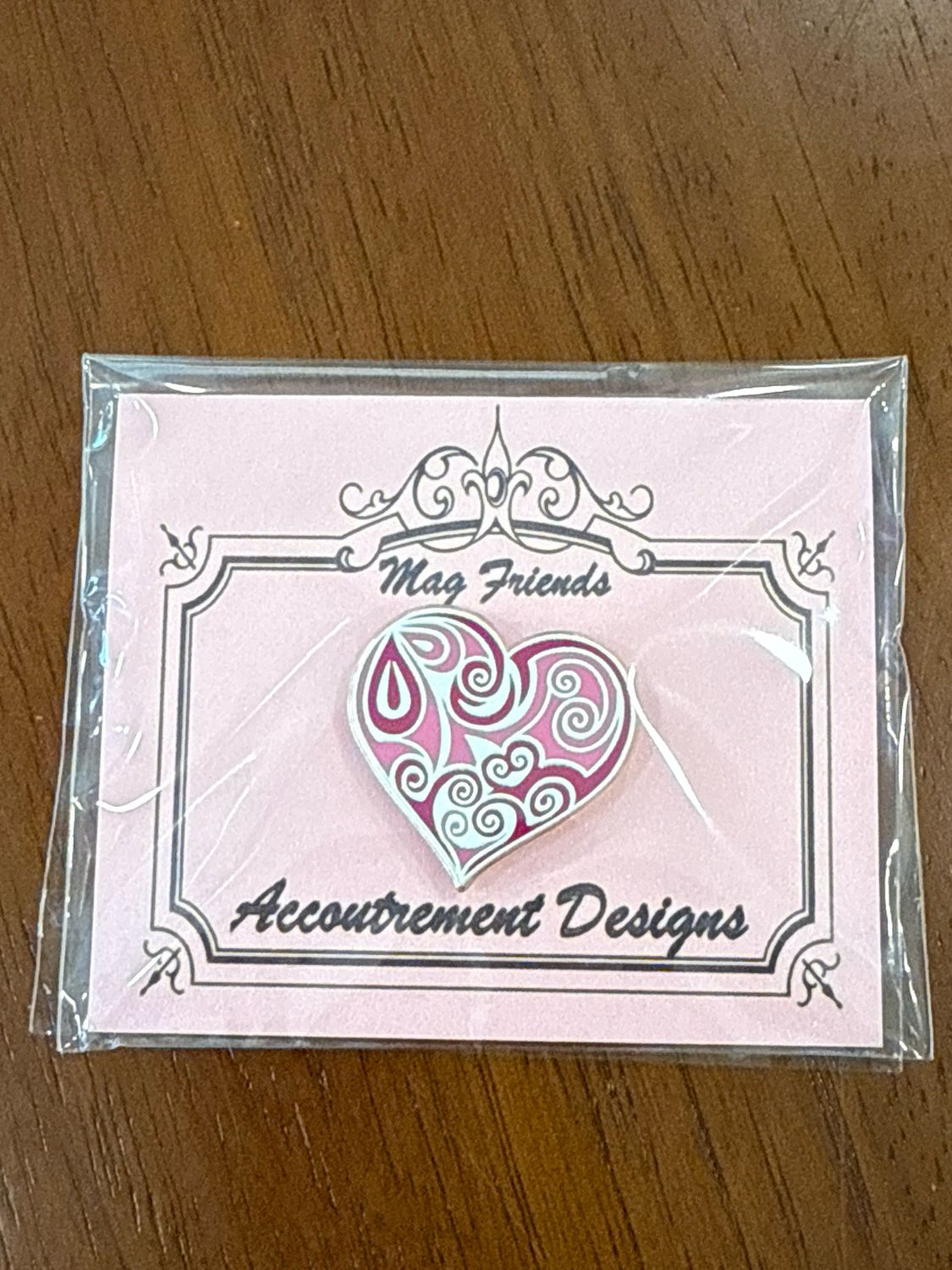 Swirl Hearts Pink Needle Minder