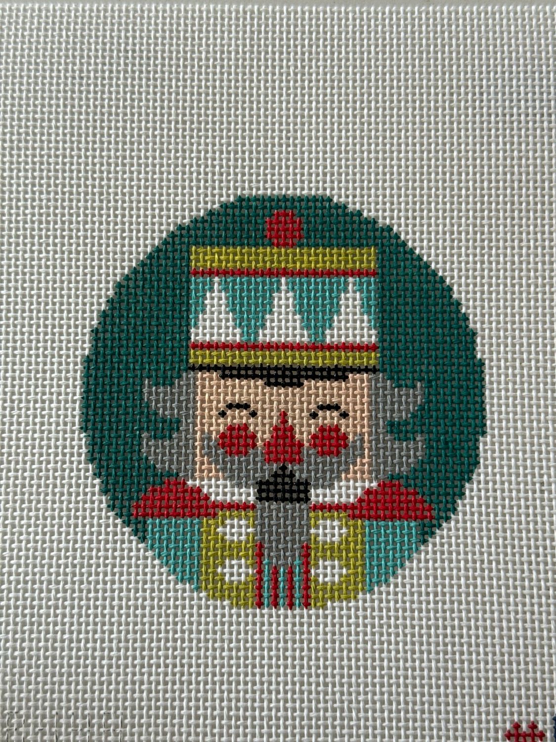 Nutcracker Iggy Round