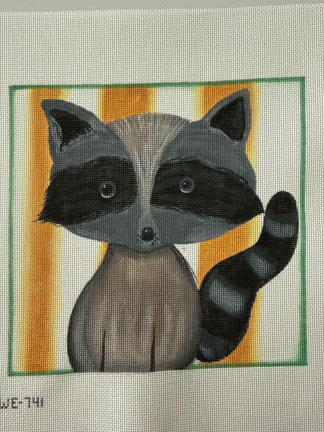 Raccoon 8 x 8 - 18 mesh