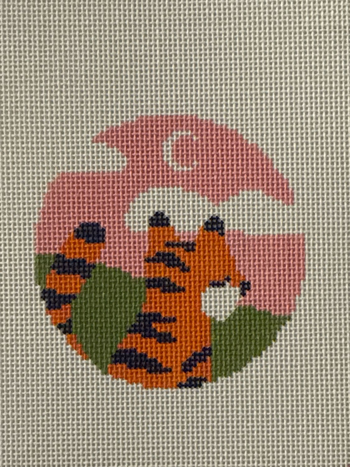 Sitting Tiger Round