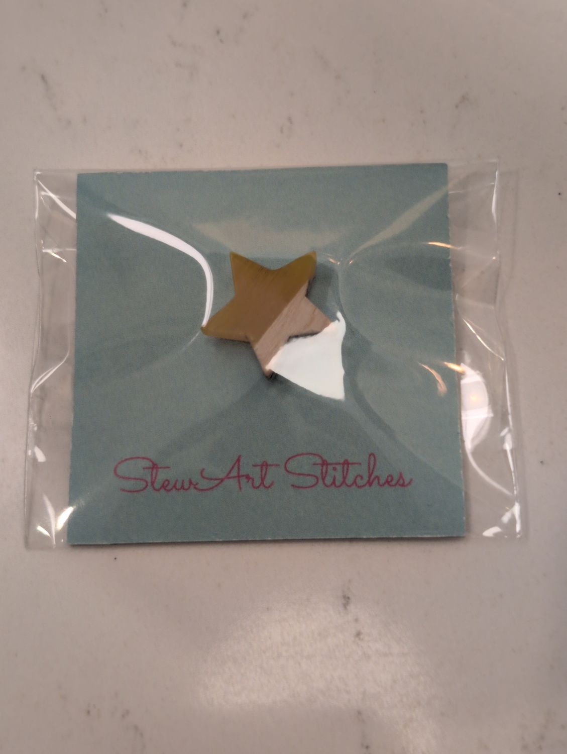 Yellow Star Resin Needleminder from StewArt Stitches