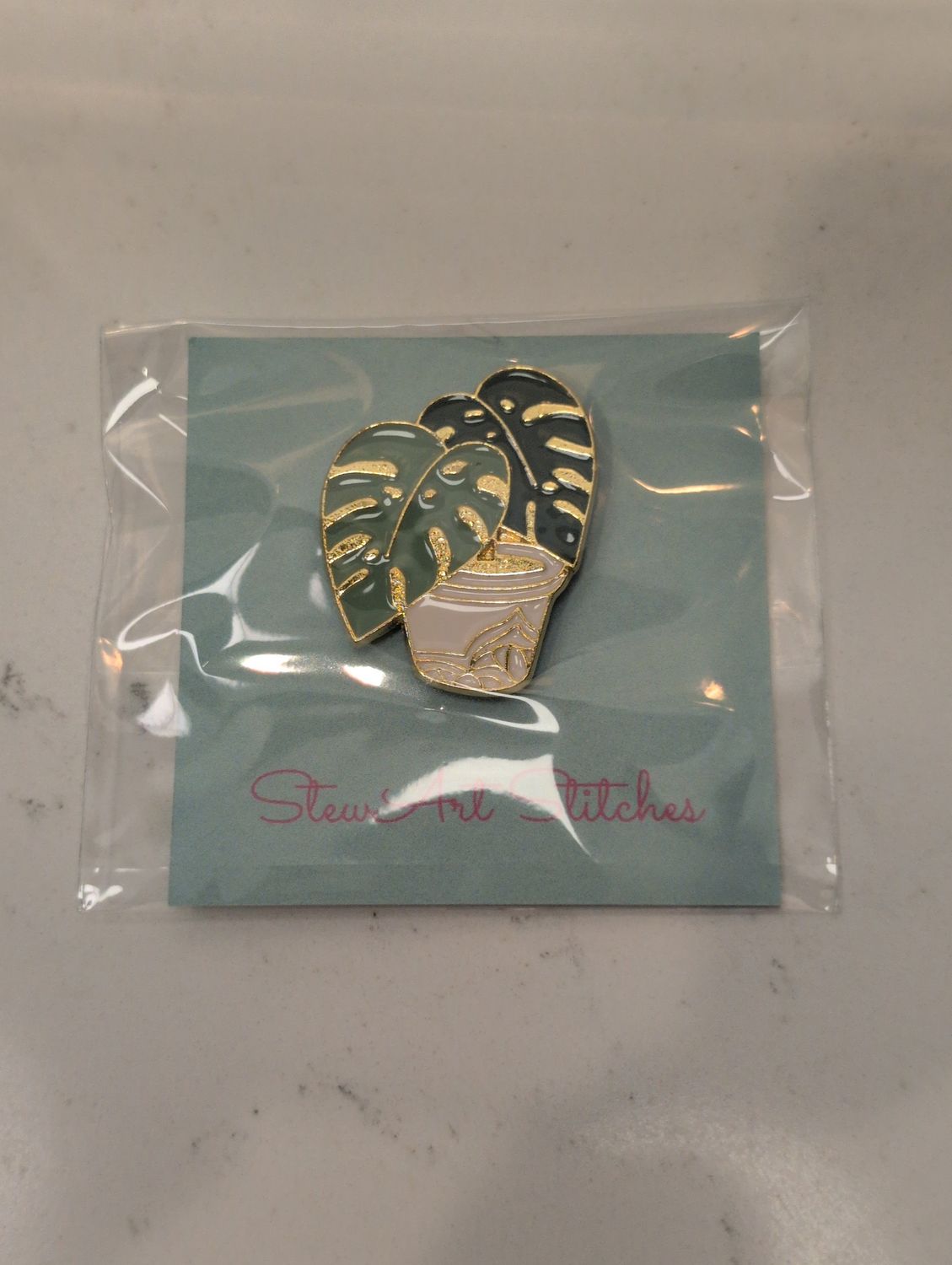 Monstera Needleminder from StewArt Stitches