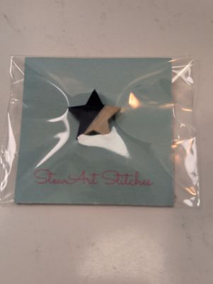 Blue Star Resin Needleminder from StewArt Stitches