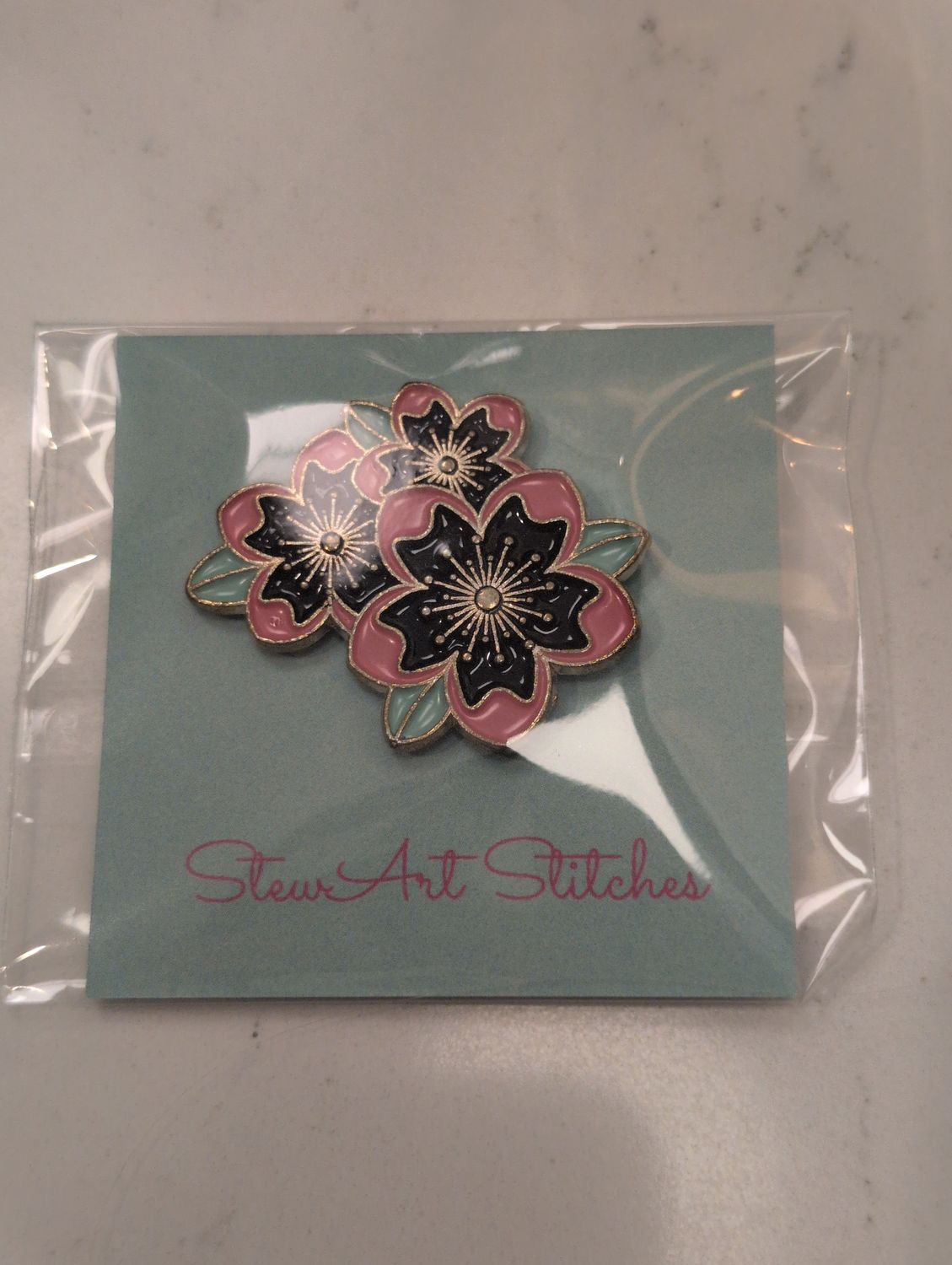 Black and Pink Flowers Needleminder from StewArt Stitches