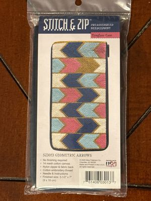 Geometric Arrows Eyeglass Case