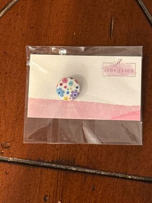 Judy Tasch Floral Needleminder