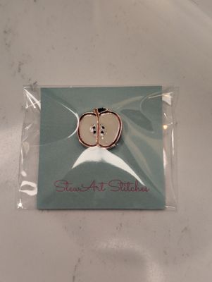 Apple Needleminder from StewArt Stitches