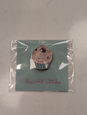 Cupcake Needleminder from StewArt Stitches