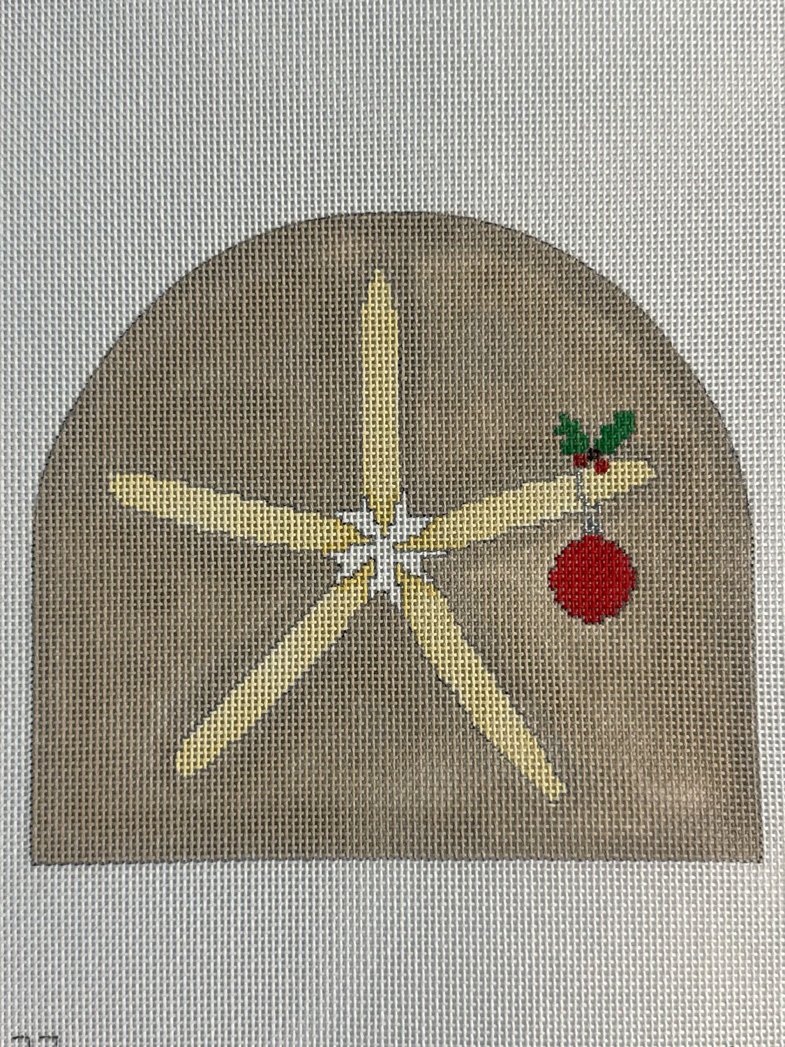 Starfish w/red ornament