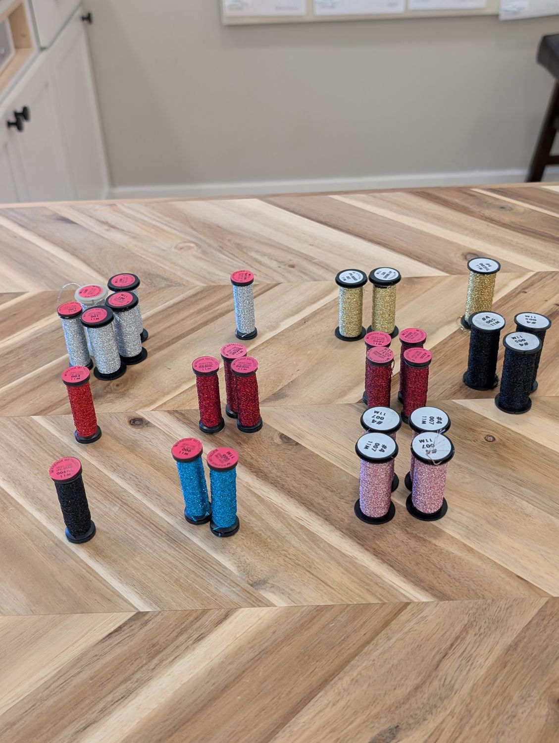Kreinik #4 Spools Color 001 to 007